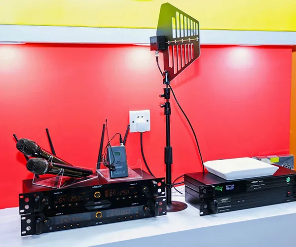 Audio & Video Equipment